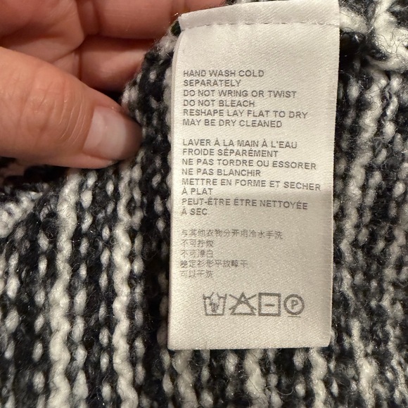 Anthropologie Women’s Black & White Striped crewneck Sweater Size XS - Picture 9 of 10